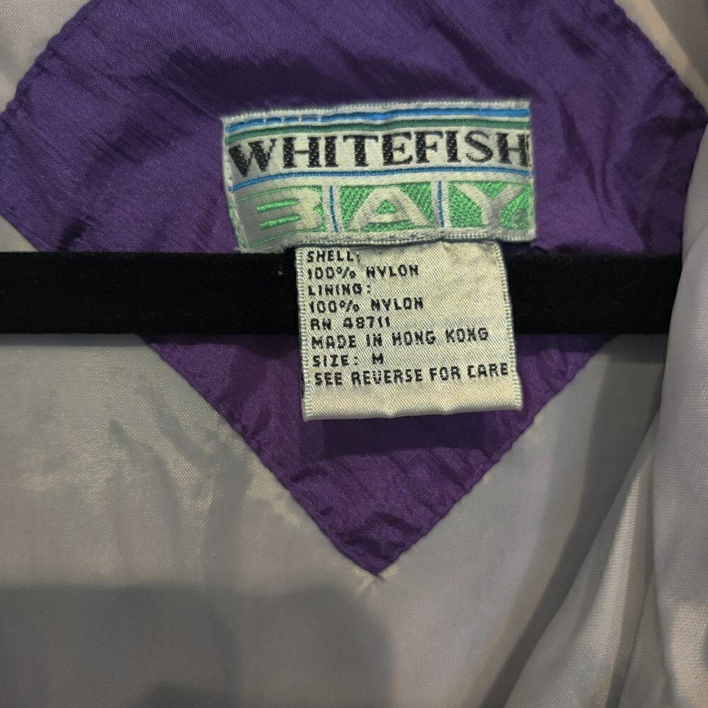 Whitefish Bay Windbreaker, extra length protection, hood, full zipper & buttons - Picture 3 of 5